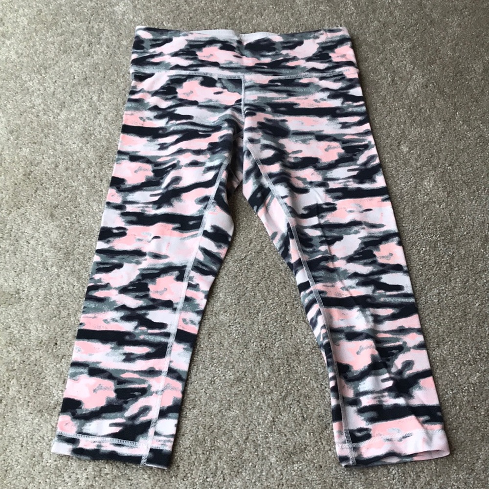 Size 6 lululemon leggings